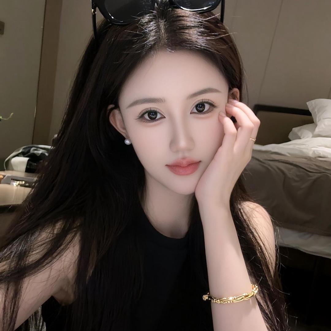 长发女生