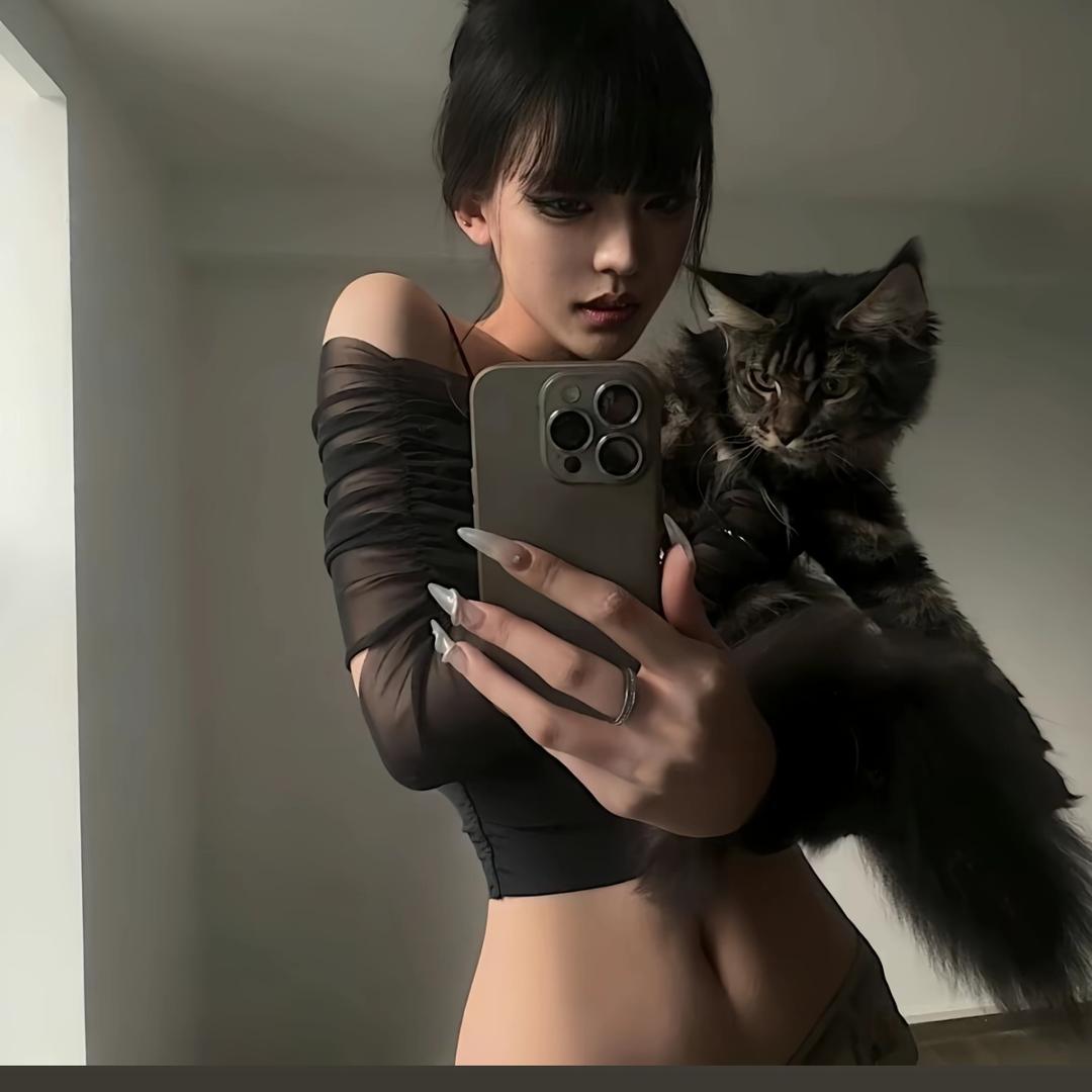 笨蛋比个耶^_^