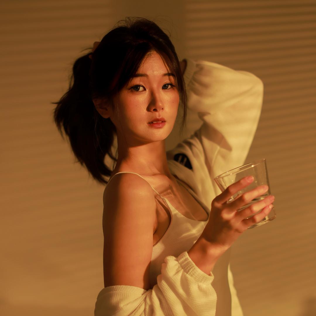 赚九亿的妮