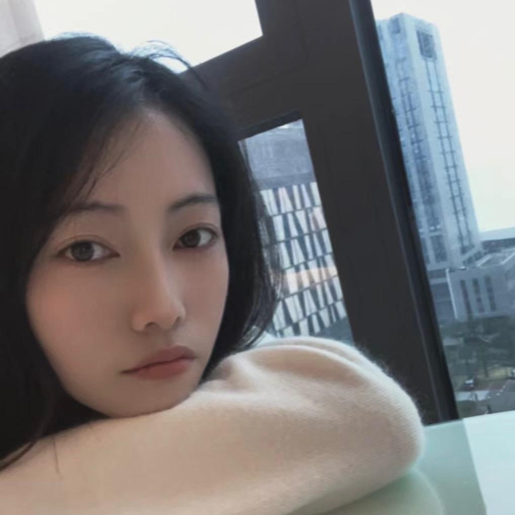 香香.
