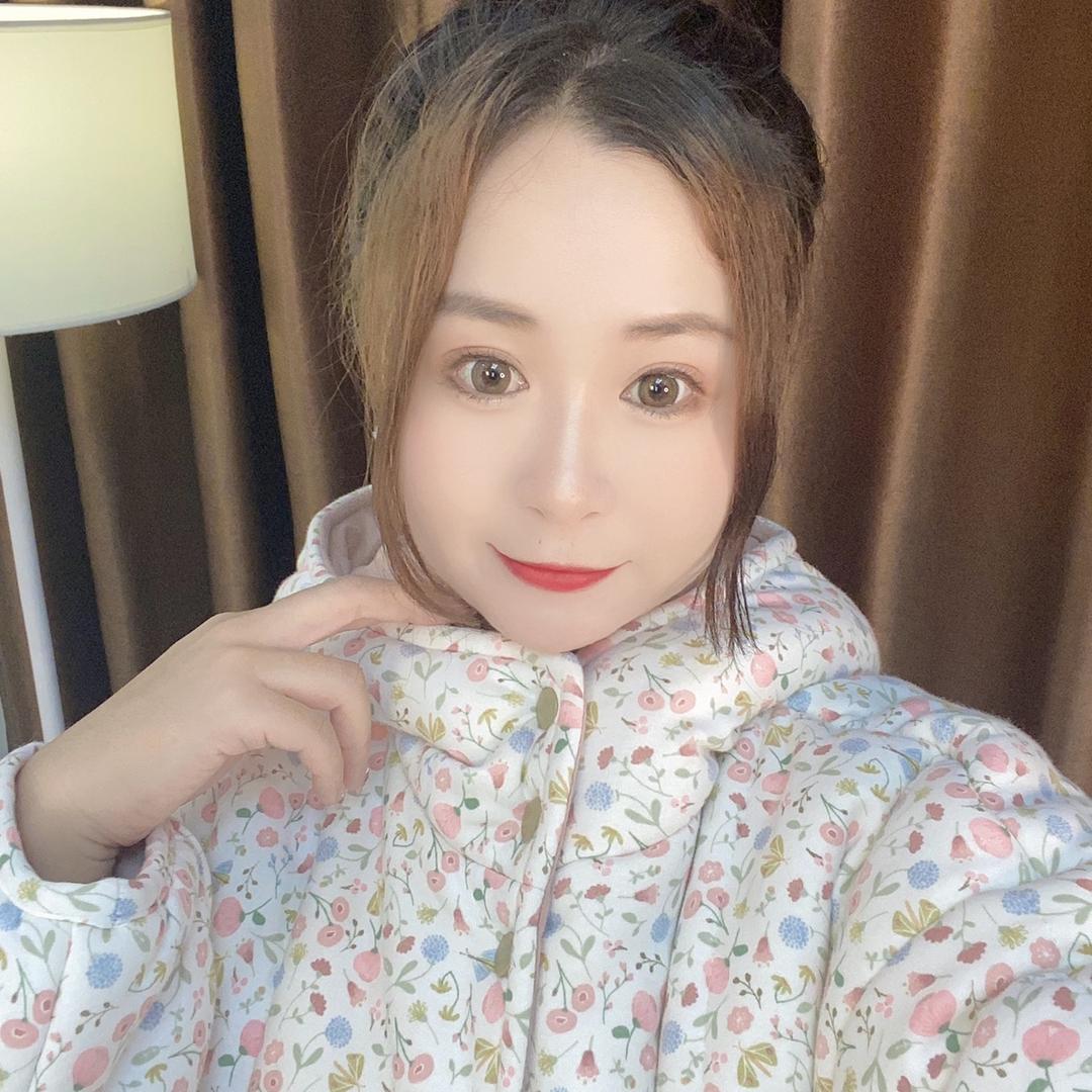 三月家居服