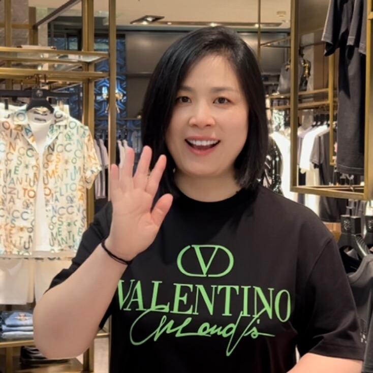 禾韵国际服装集合店