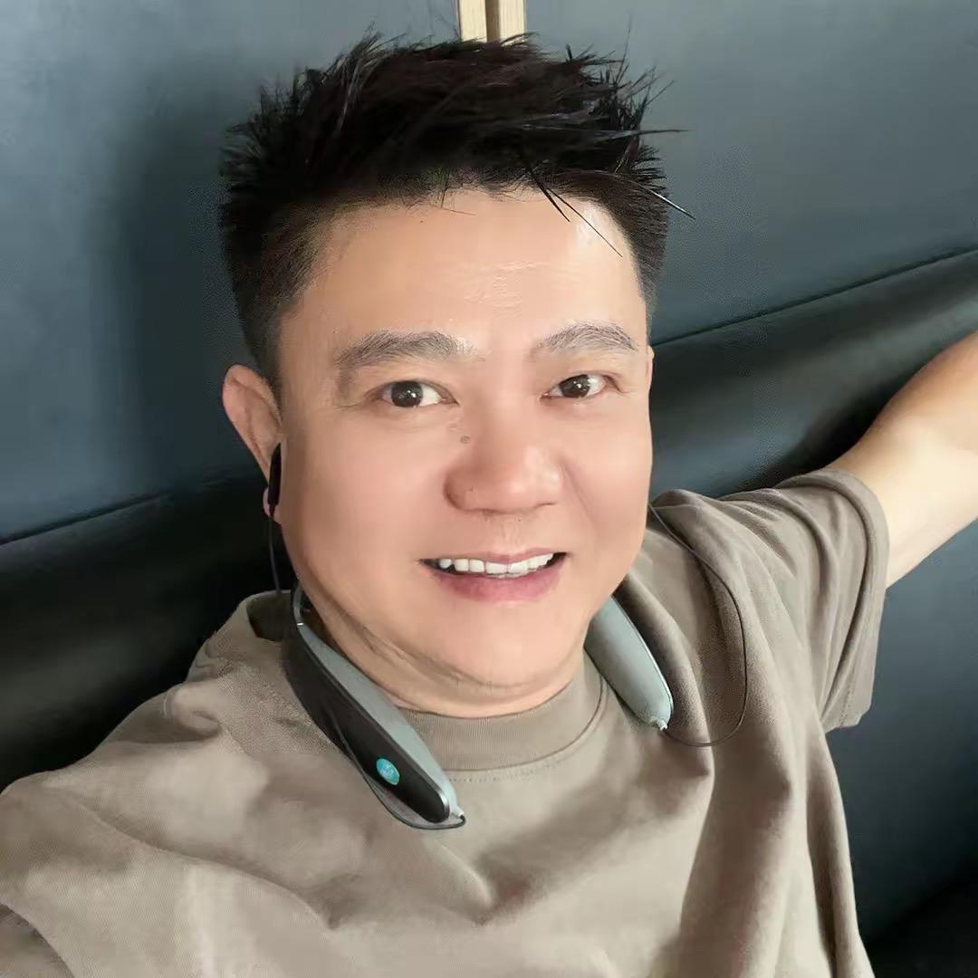陈小龙ベ小爷范儿🦊