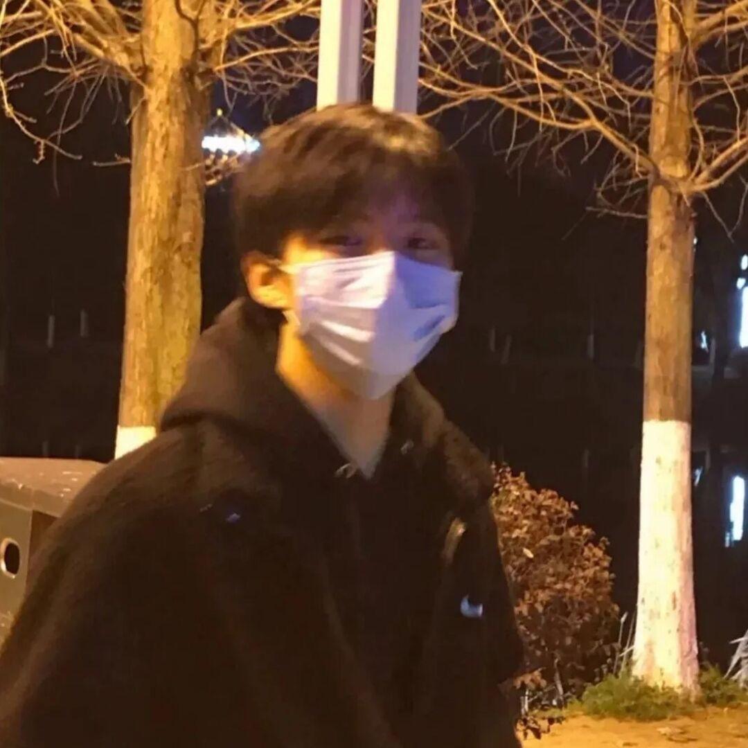 周六