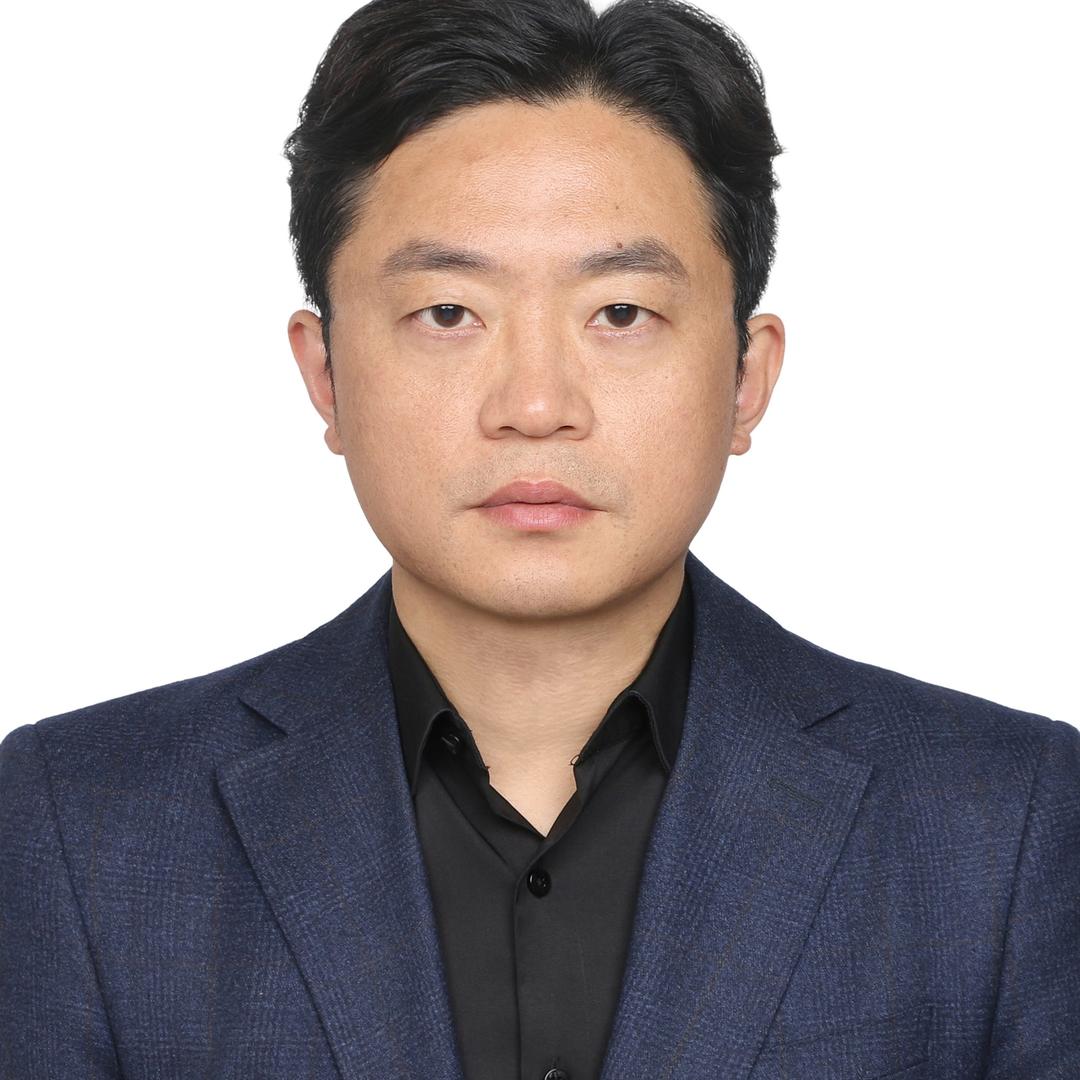 李胜探房产