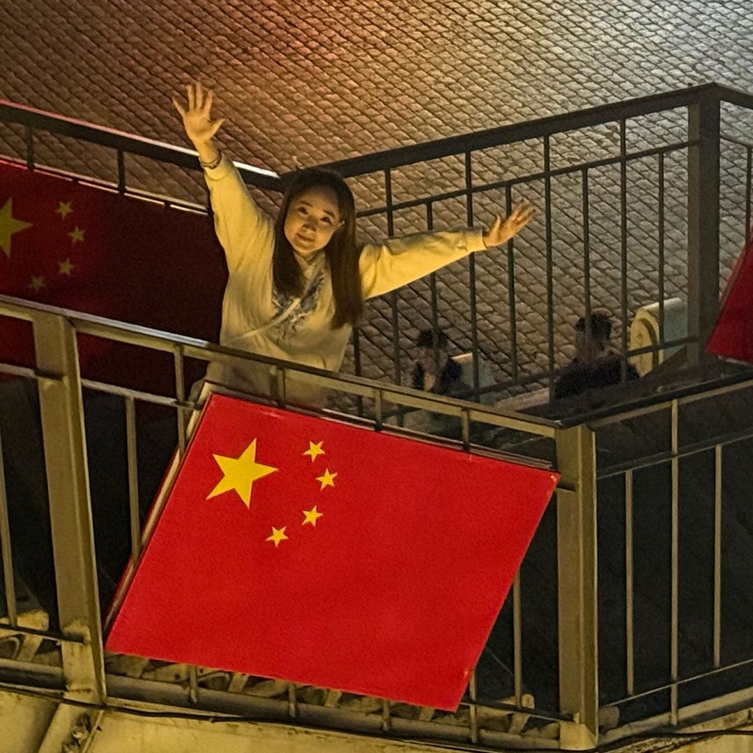 爱笑的小鬼儿
