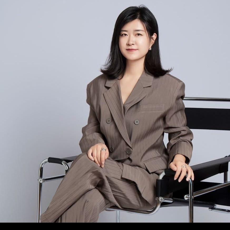 青岛设计师莹莹