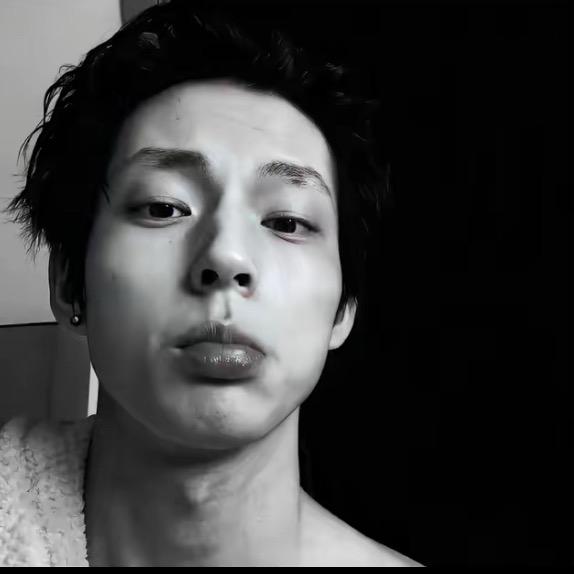 自律🧊（备战马钞）