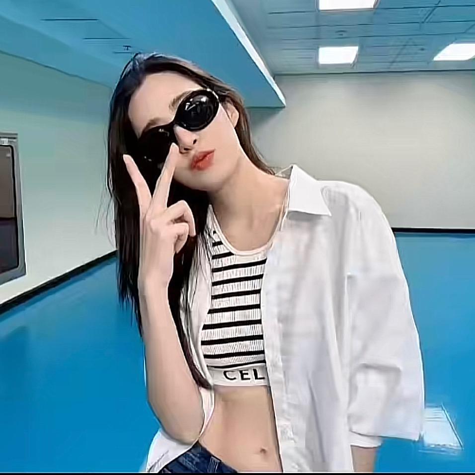 Lily_