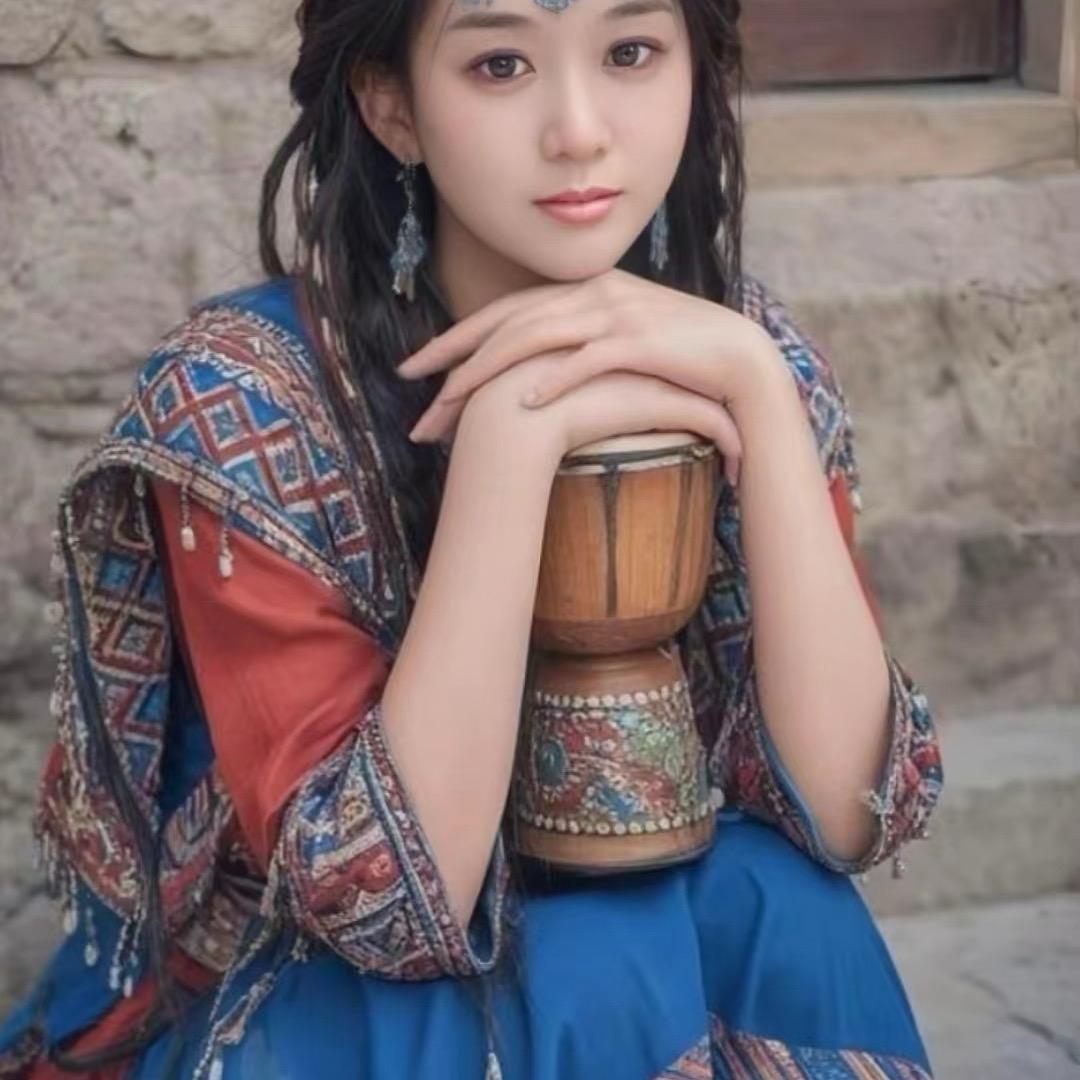 伊绒漫