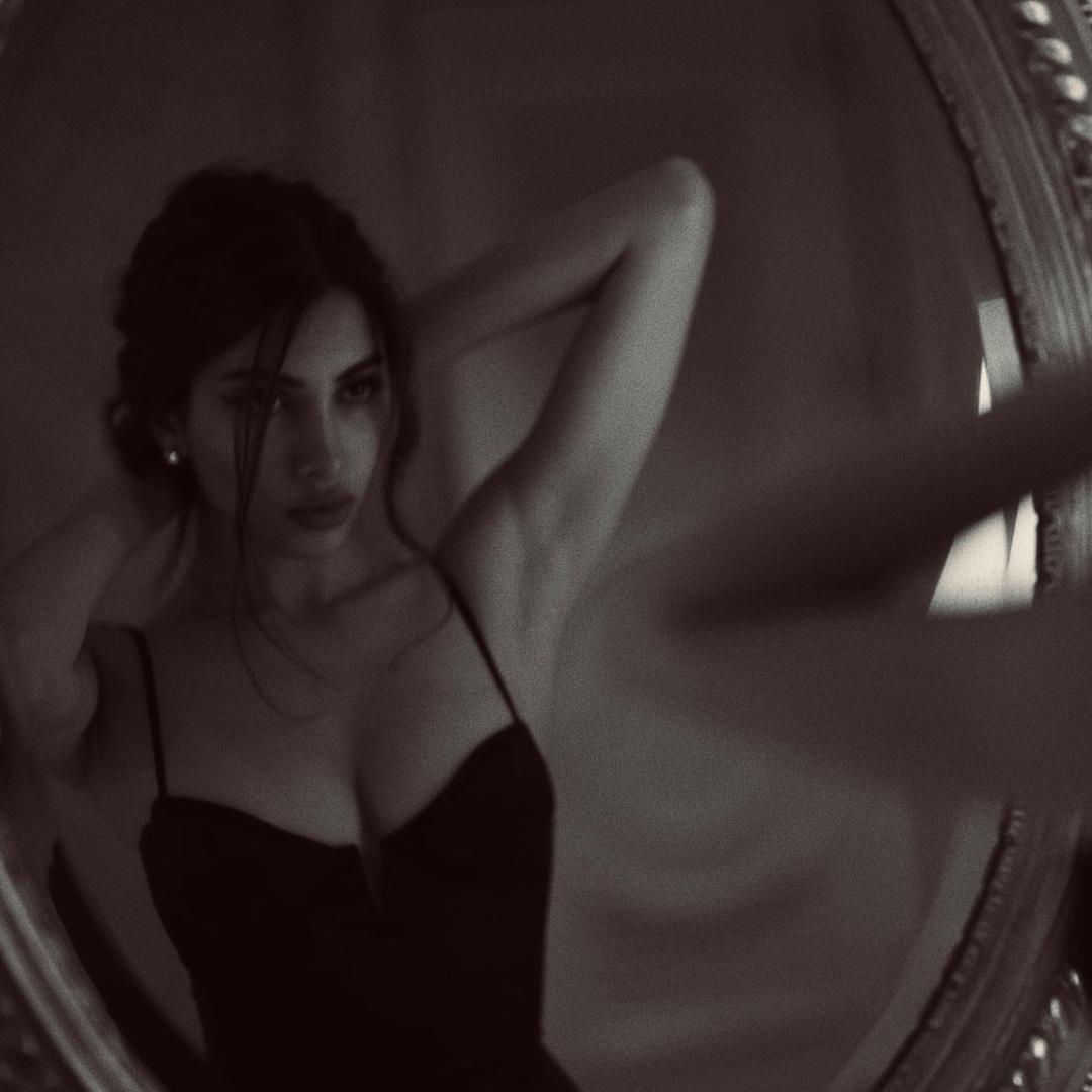 Molly(纪录片开机版