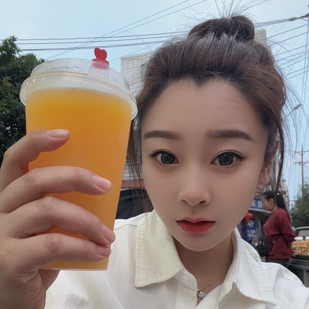 榴莲小妹【易老幺】