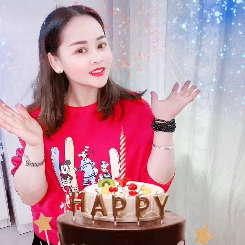 新洲楚天服饰广场