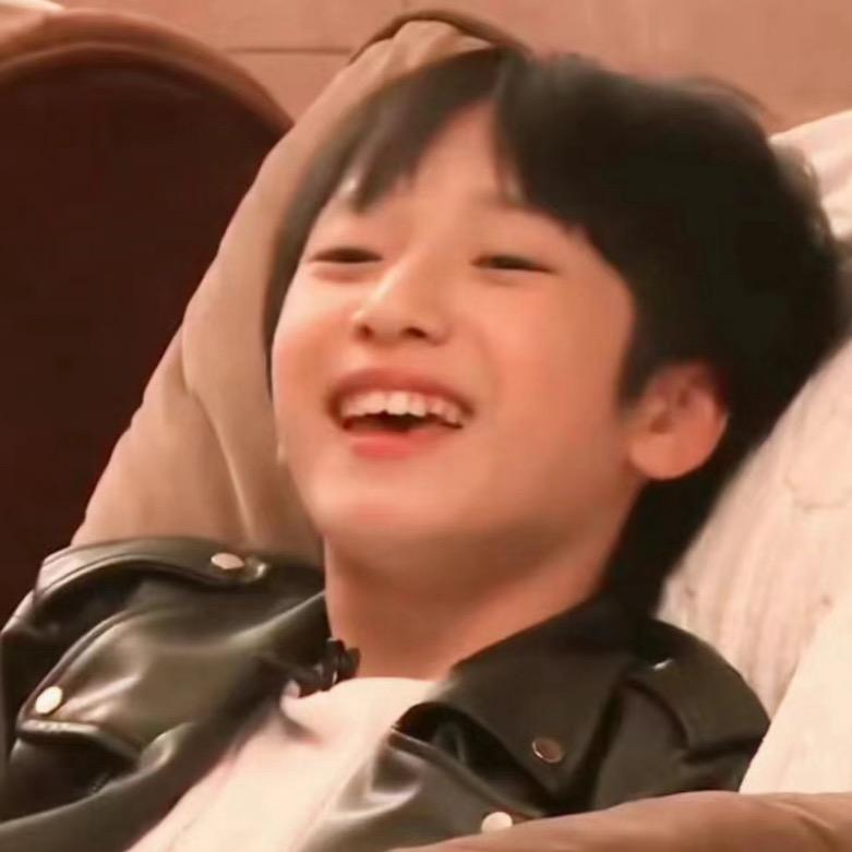 小严不喝芝士葡萄（命中带票版）