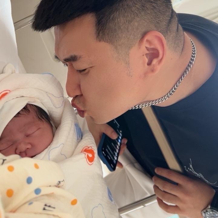 米朵爸爸（子洋）