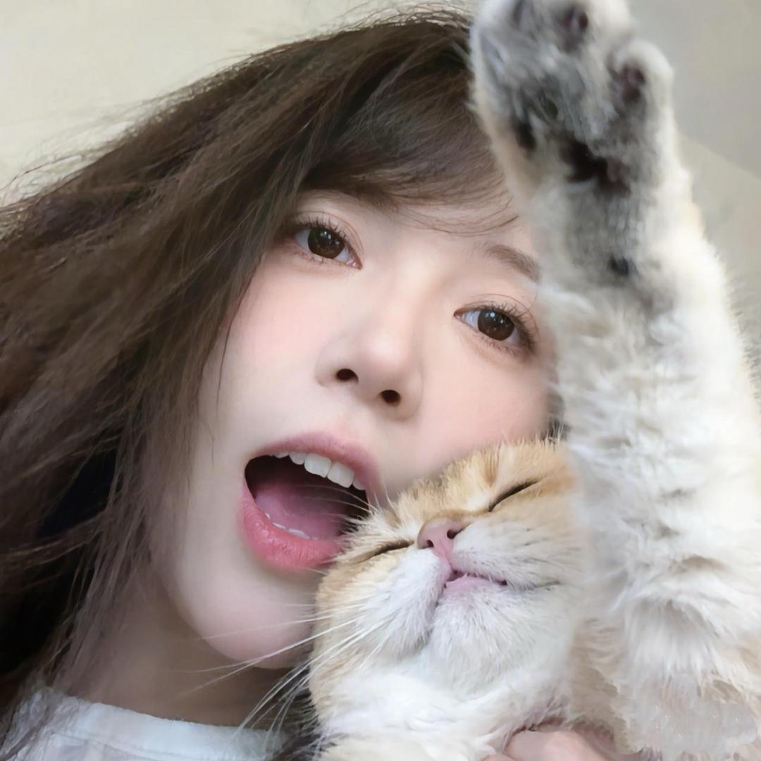怡怡.
