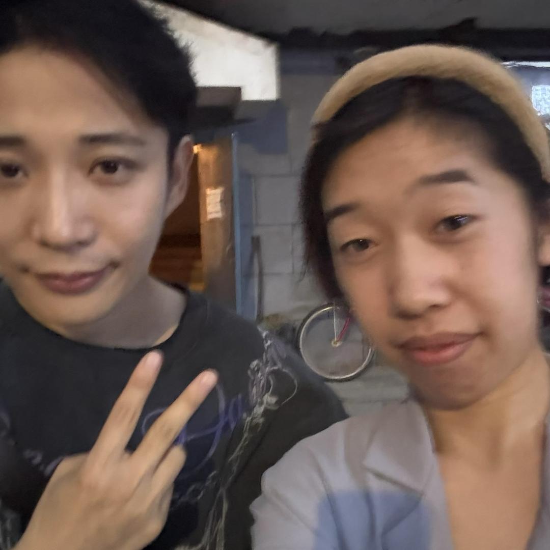 姥姥出征教化妆