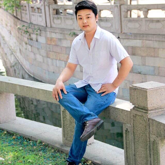 Mr   王