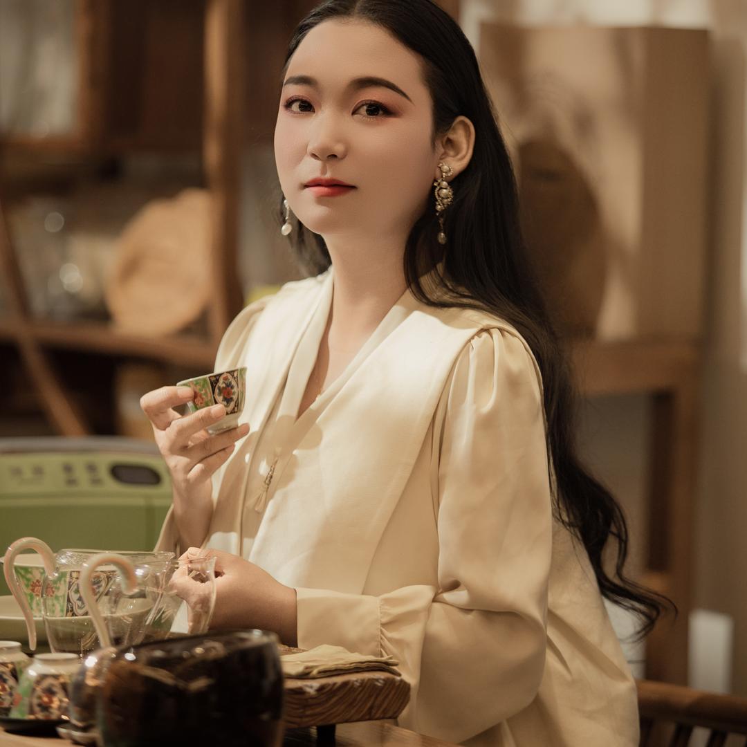 杨灿 专注磨烈茶