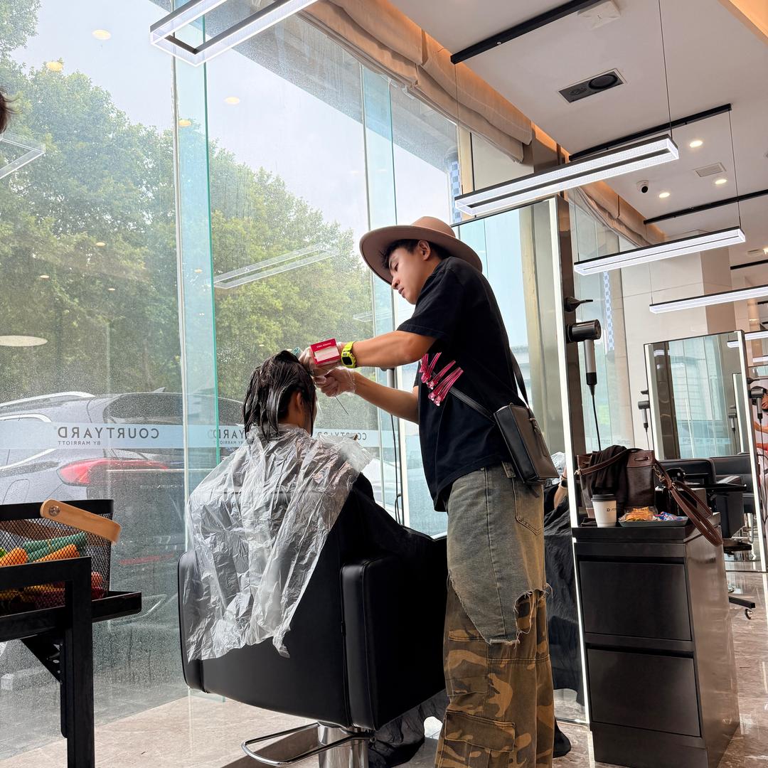 一家只做短发的店