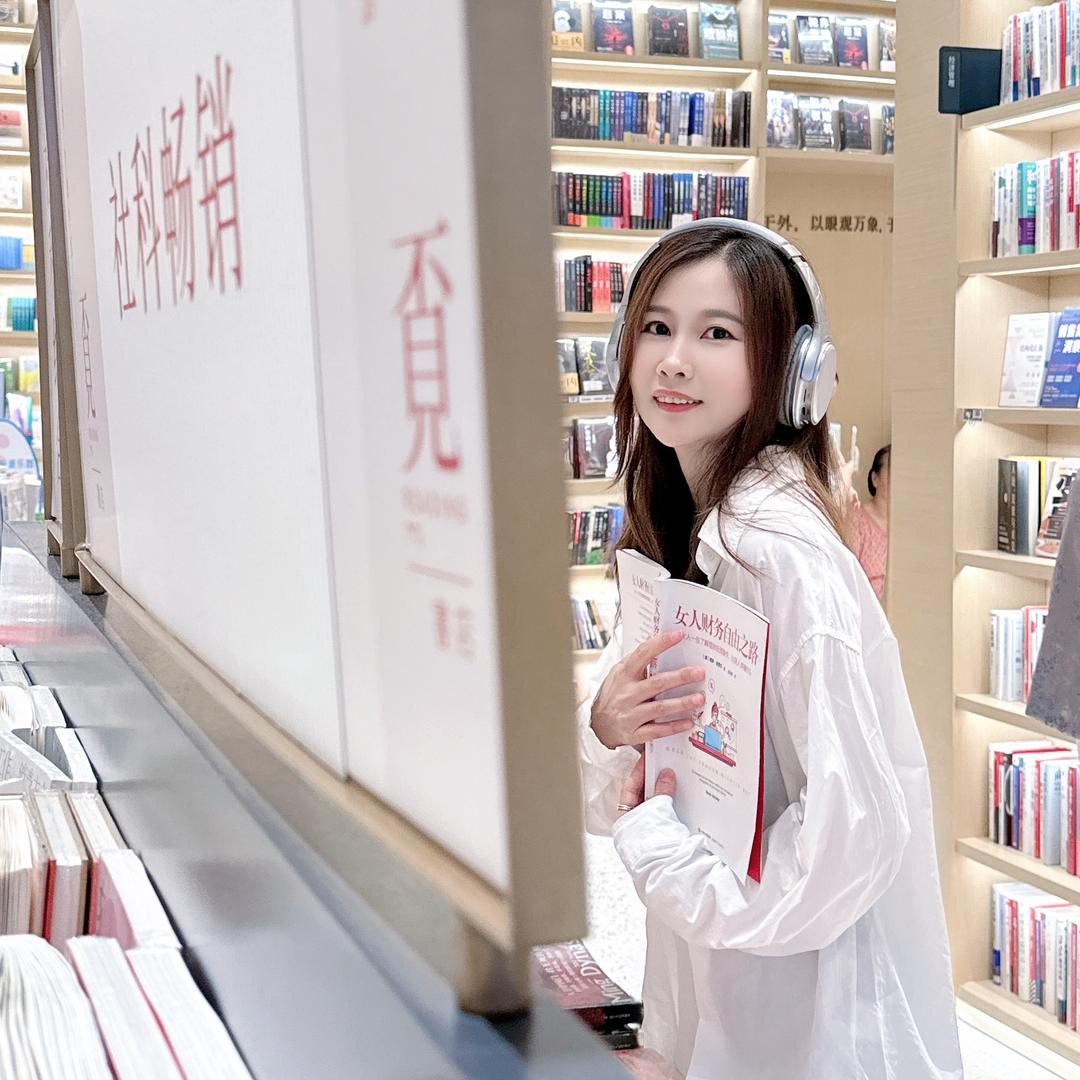 植蓓护肤品股东—小黑