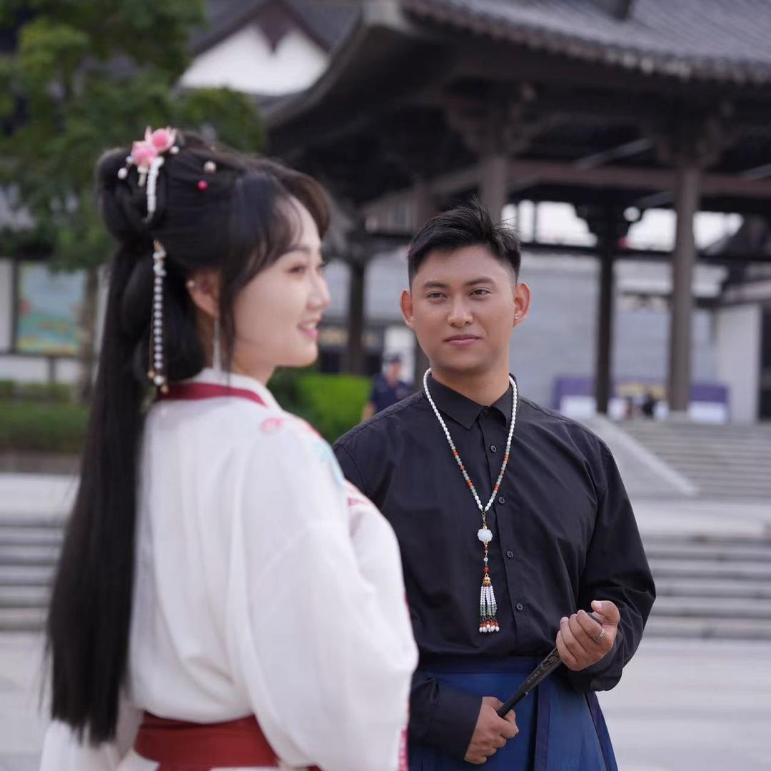 黑皮夫妇