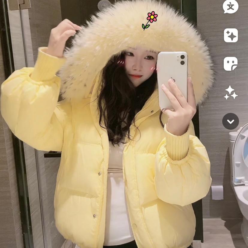 Queen甜甜羽绒服饰
