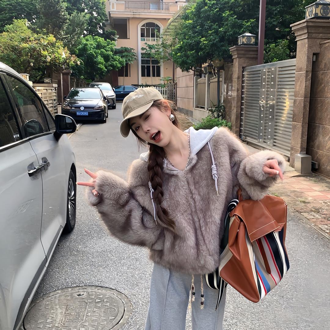 @赵小小高级感服装店