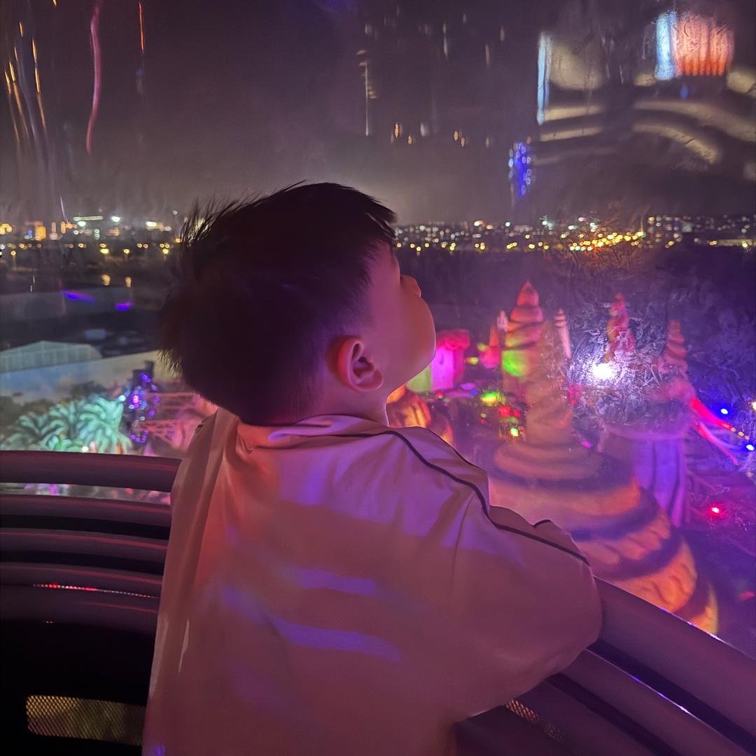 年年不凡吖• ᴗ •