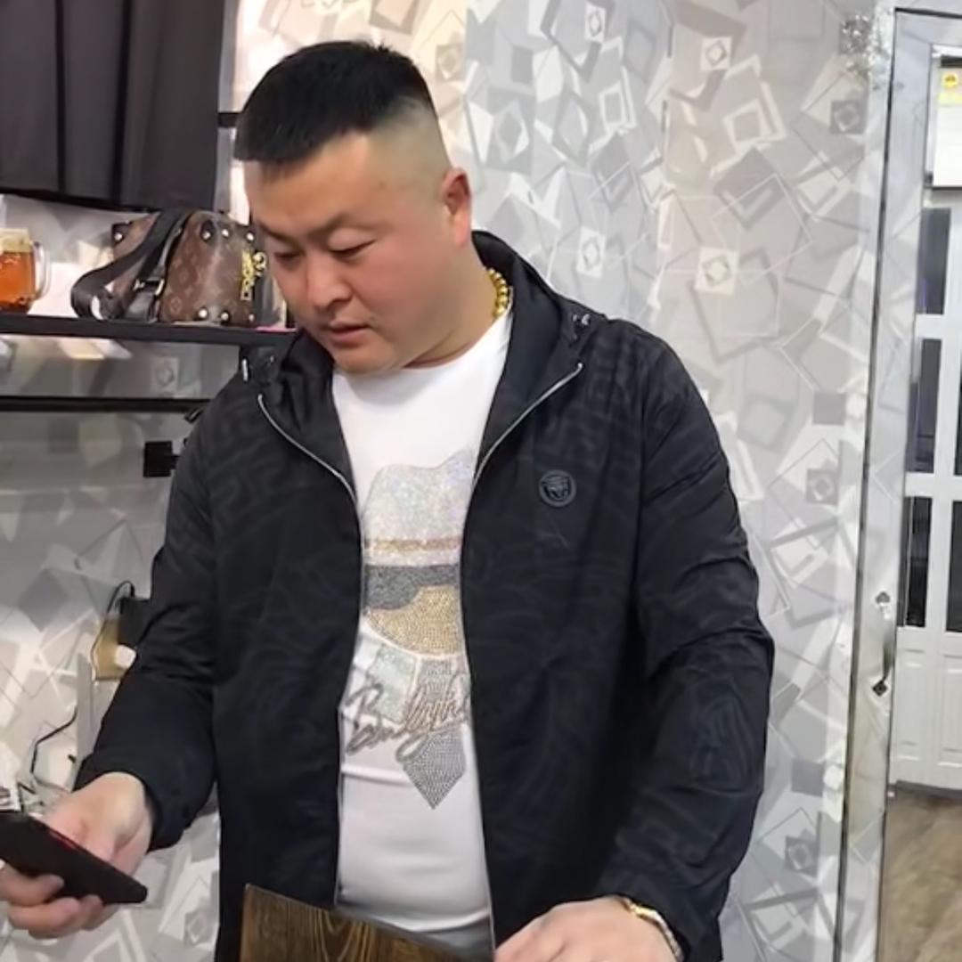 晴空男模