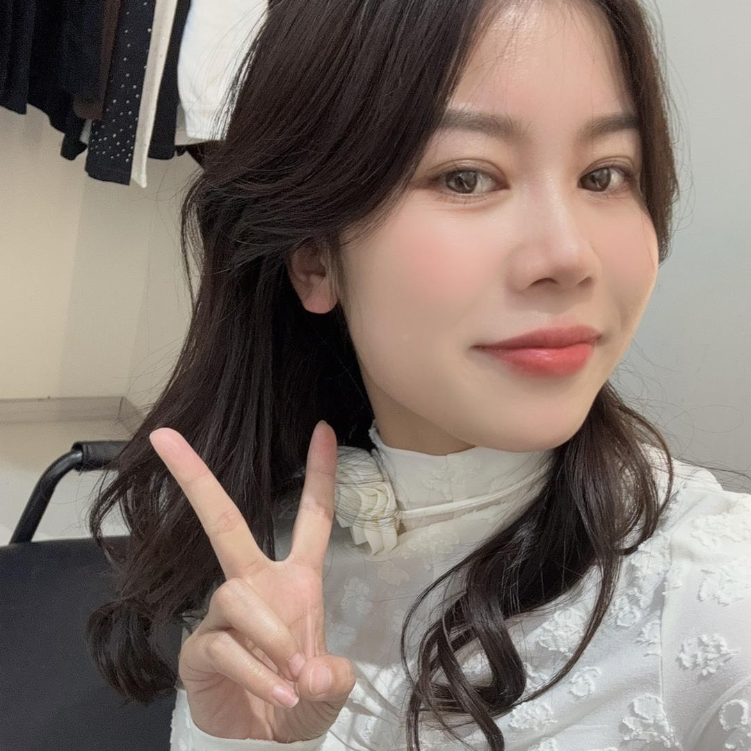 @九龙镇 LZ 郑小姐 女装