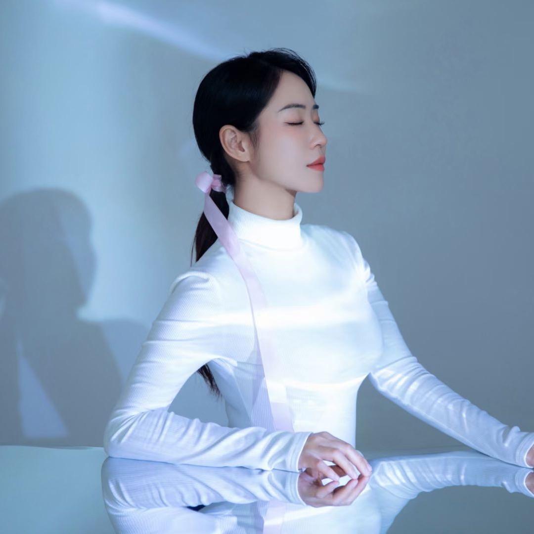 Abby纯瑜伽普拉提-云云
