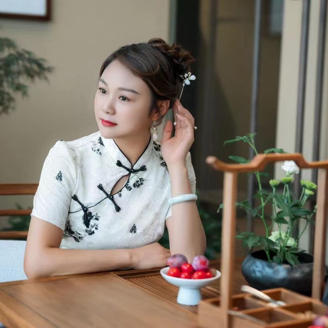 英子女装工厂