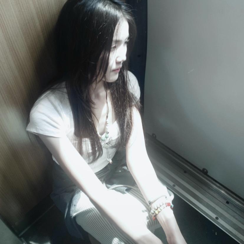 是一婷