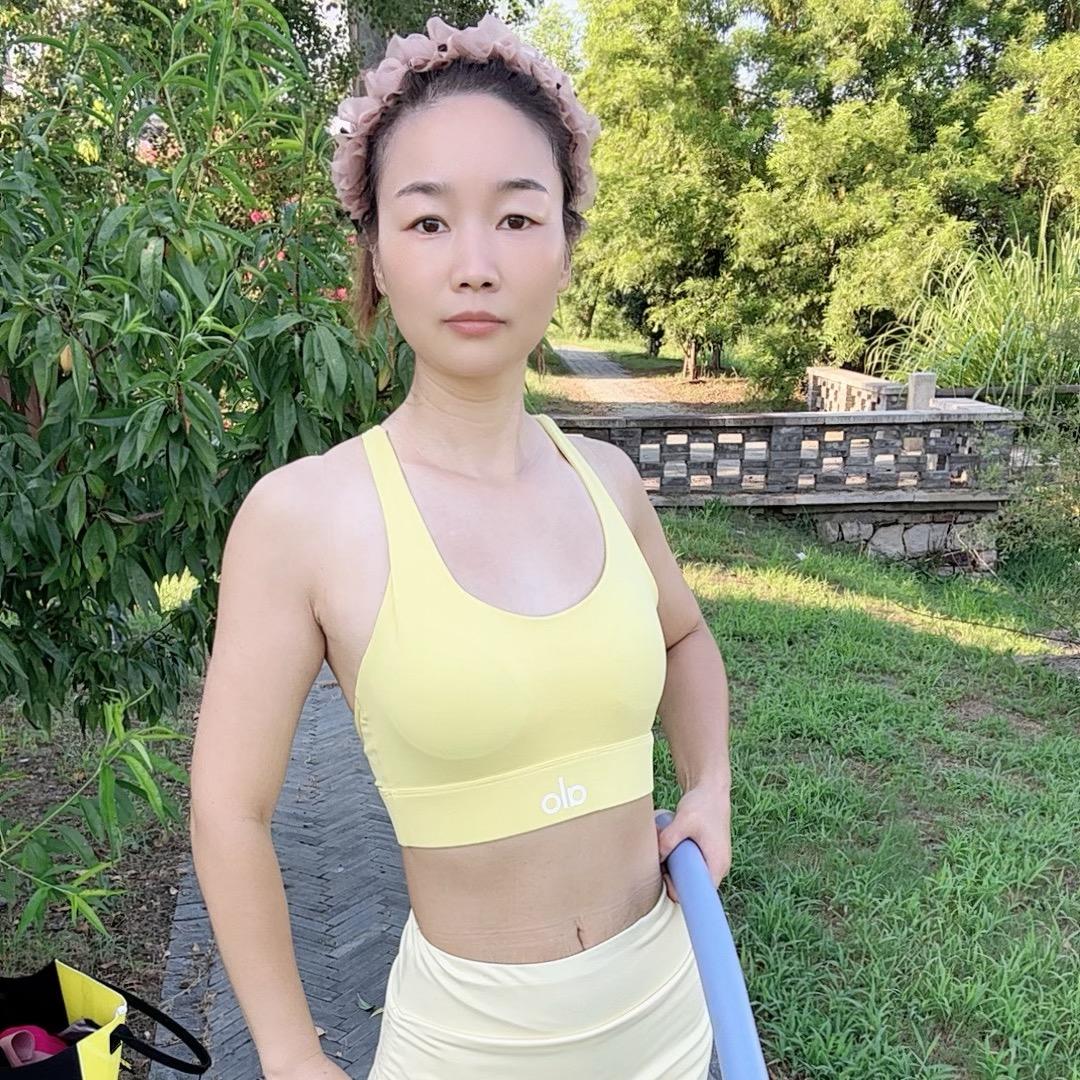 婉伊火了