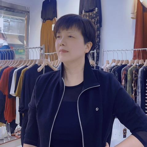 英英精品女装店铺