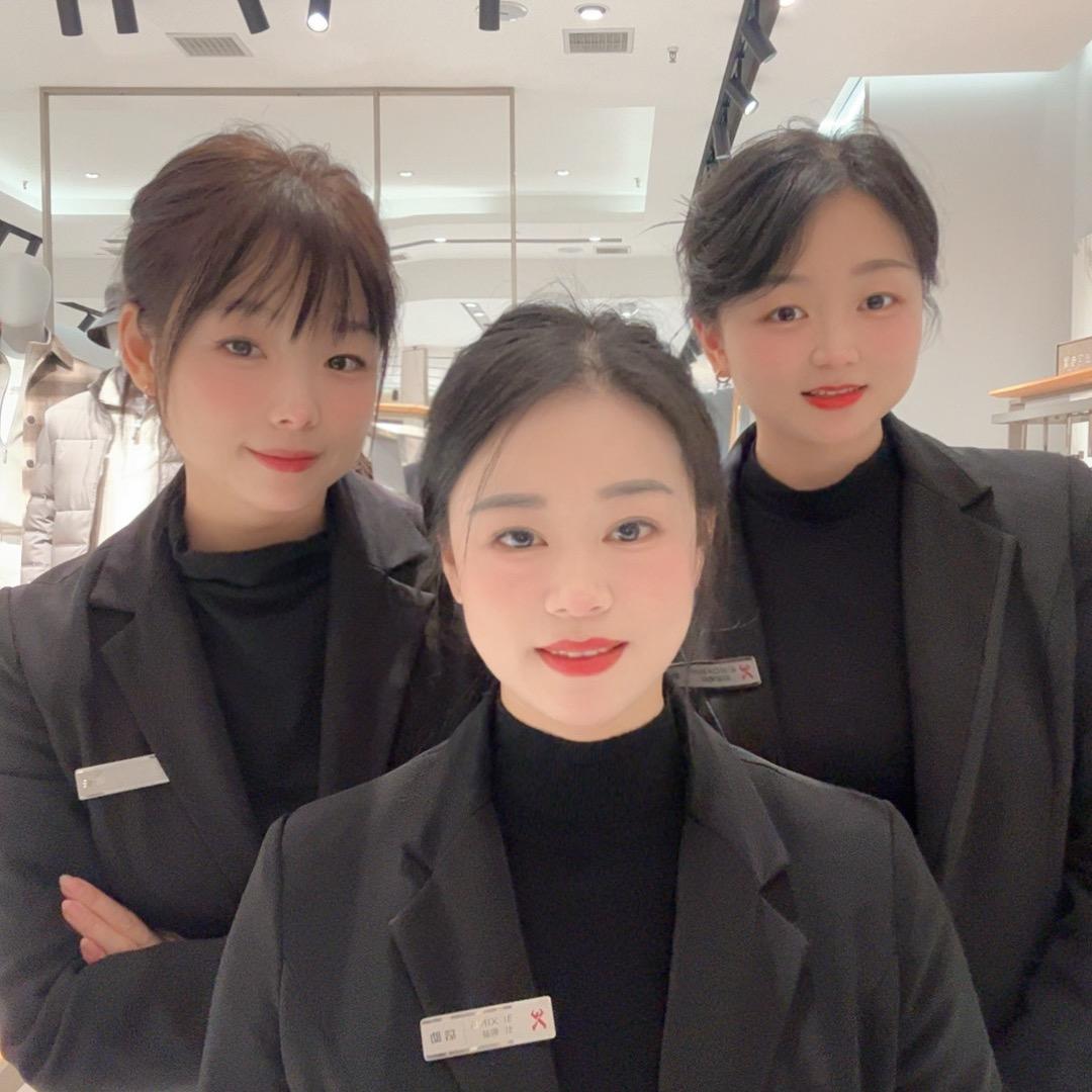 劲霸男装三店团队