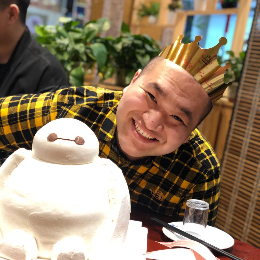大      白