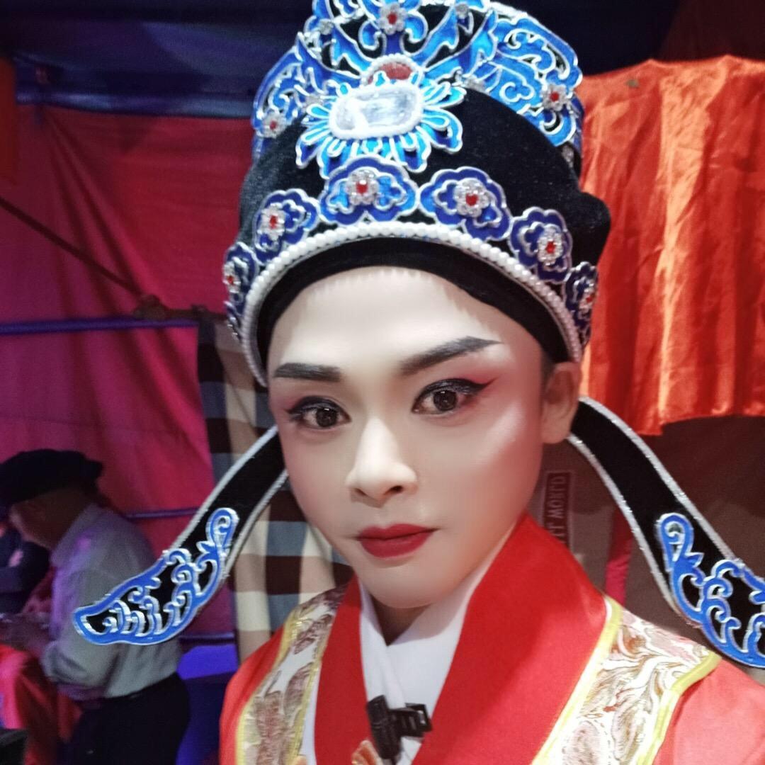庐剧吕俊