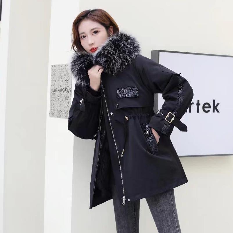 傲姿服装服饰店