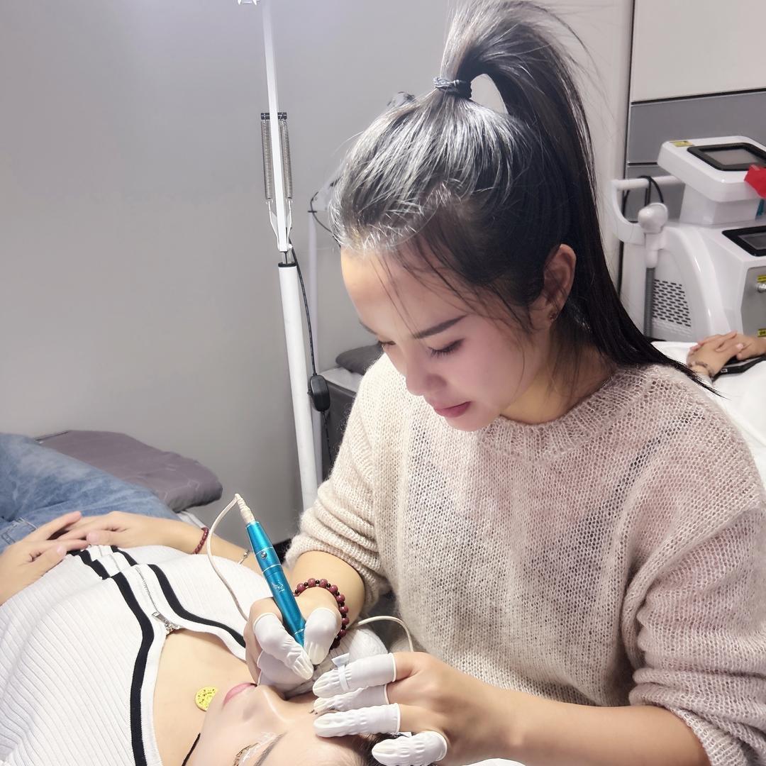 付水洼Lx露西美业