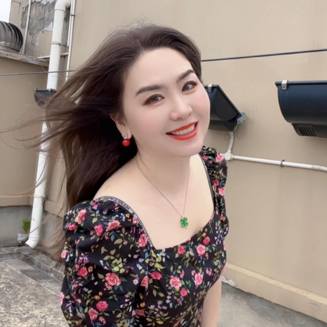 发源地烫发染发