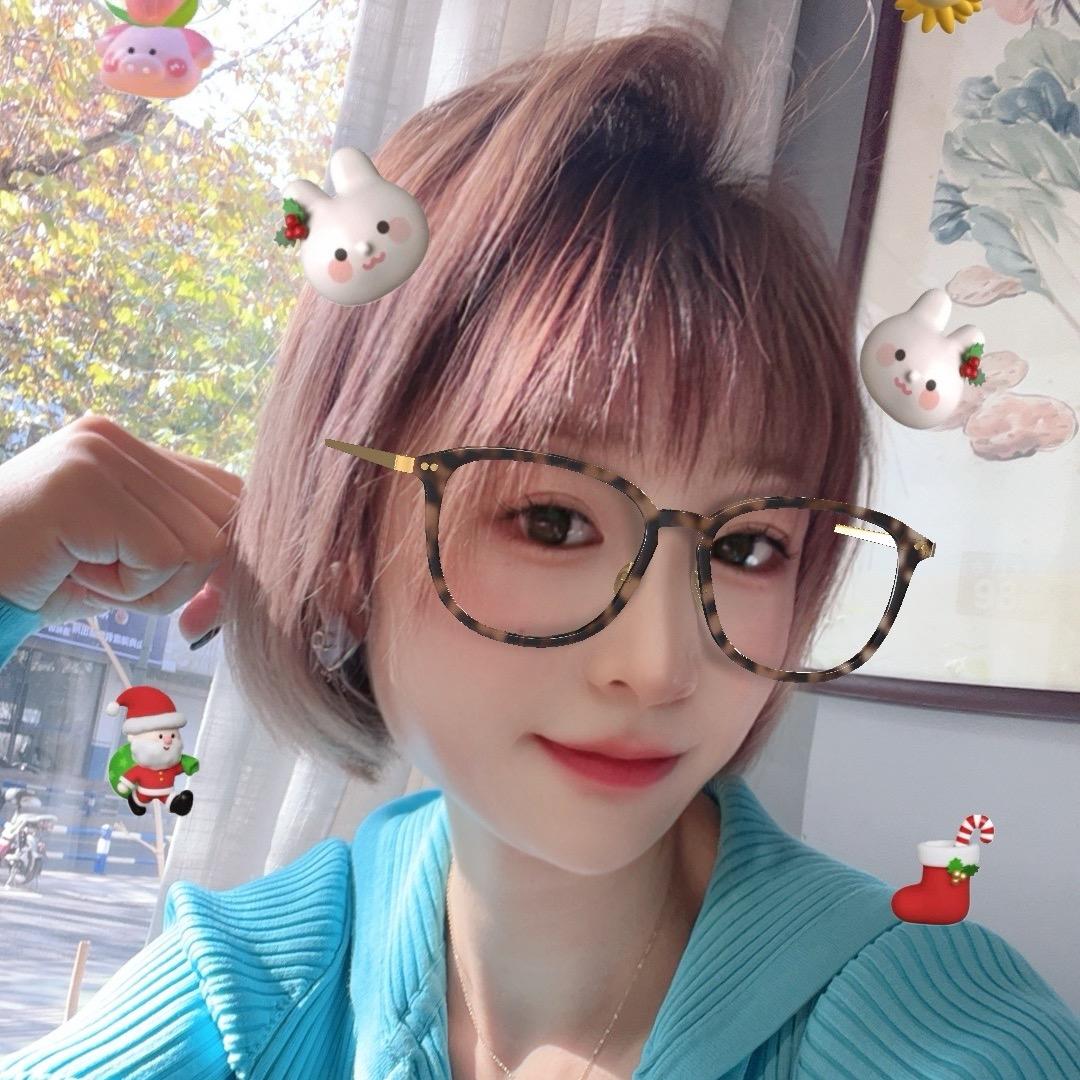 Sissi的姐姐💗