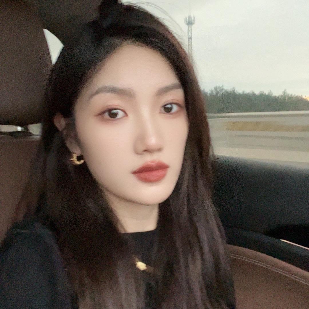 婷婷穿搭狂
