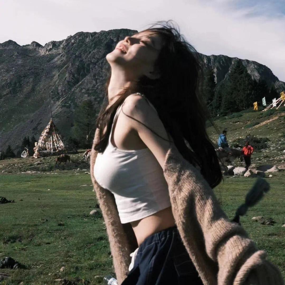 咿咿咿爱莎堡主题公寓