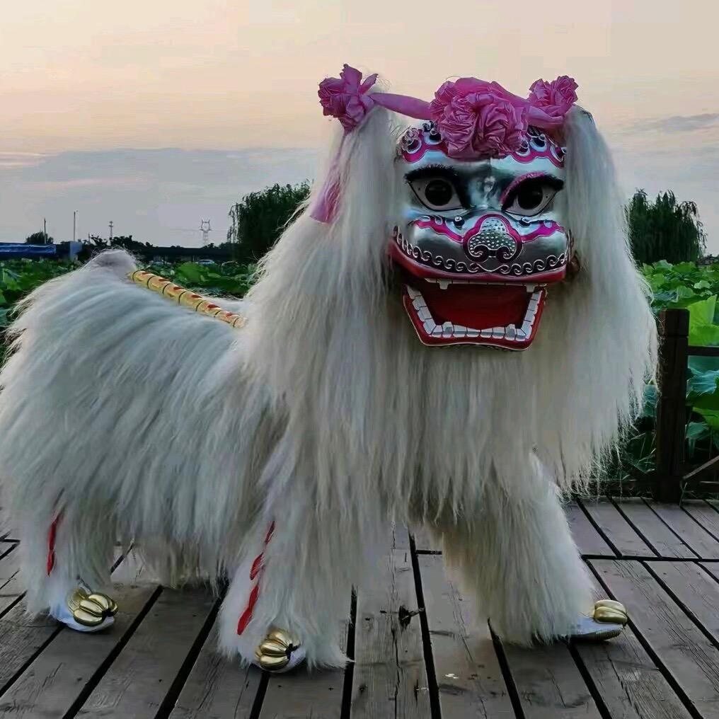 梁山小白狮（闫涵）