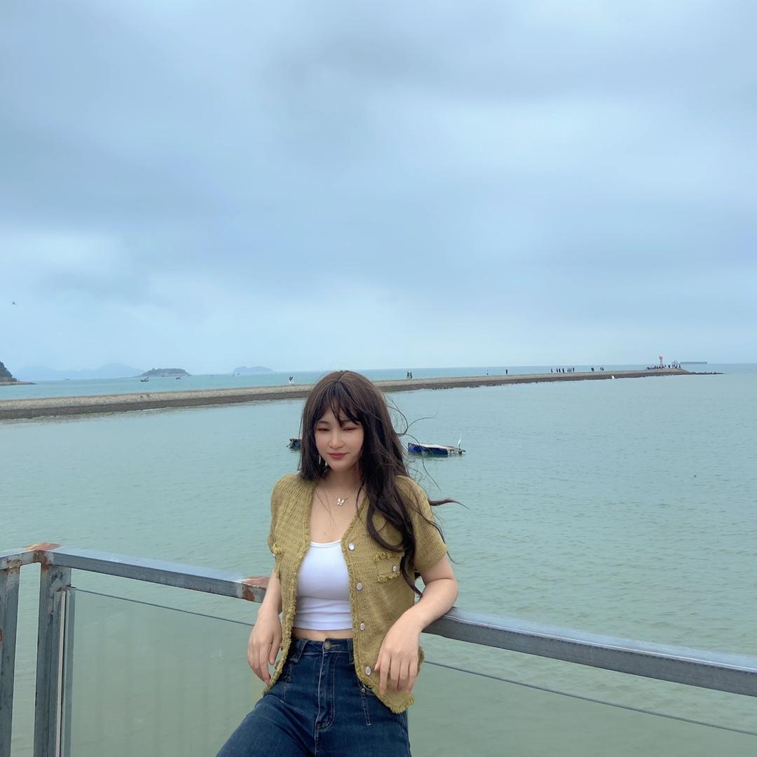 小花🏖️