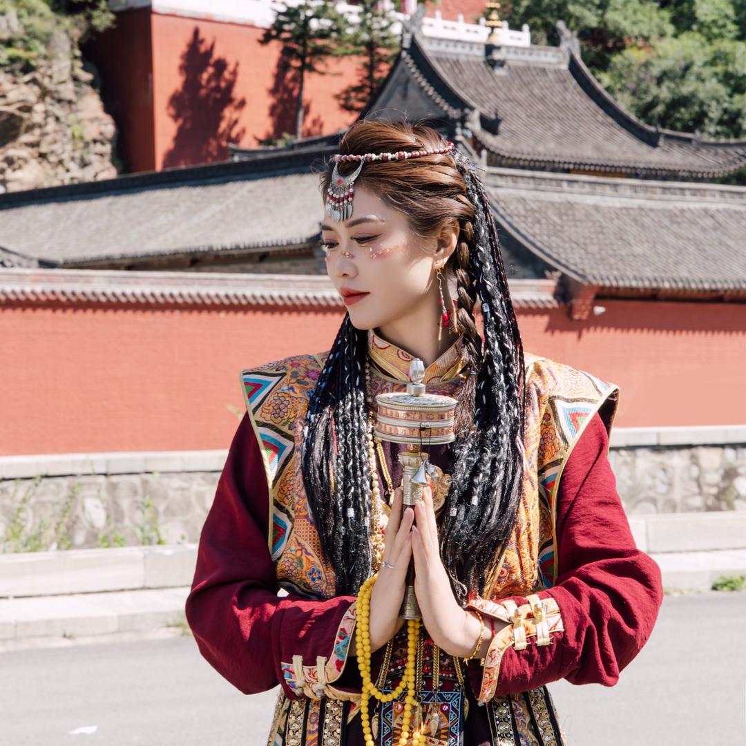 李某某……