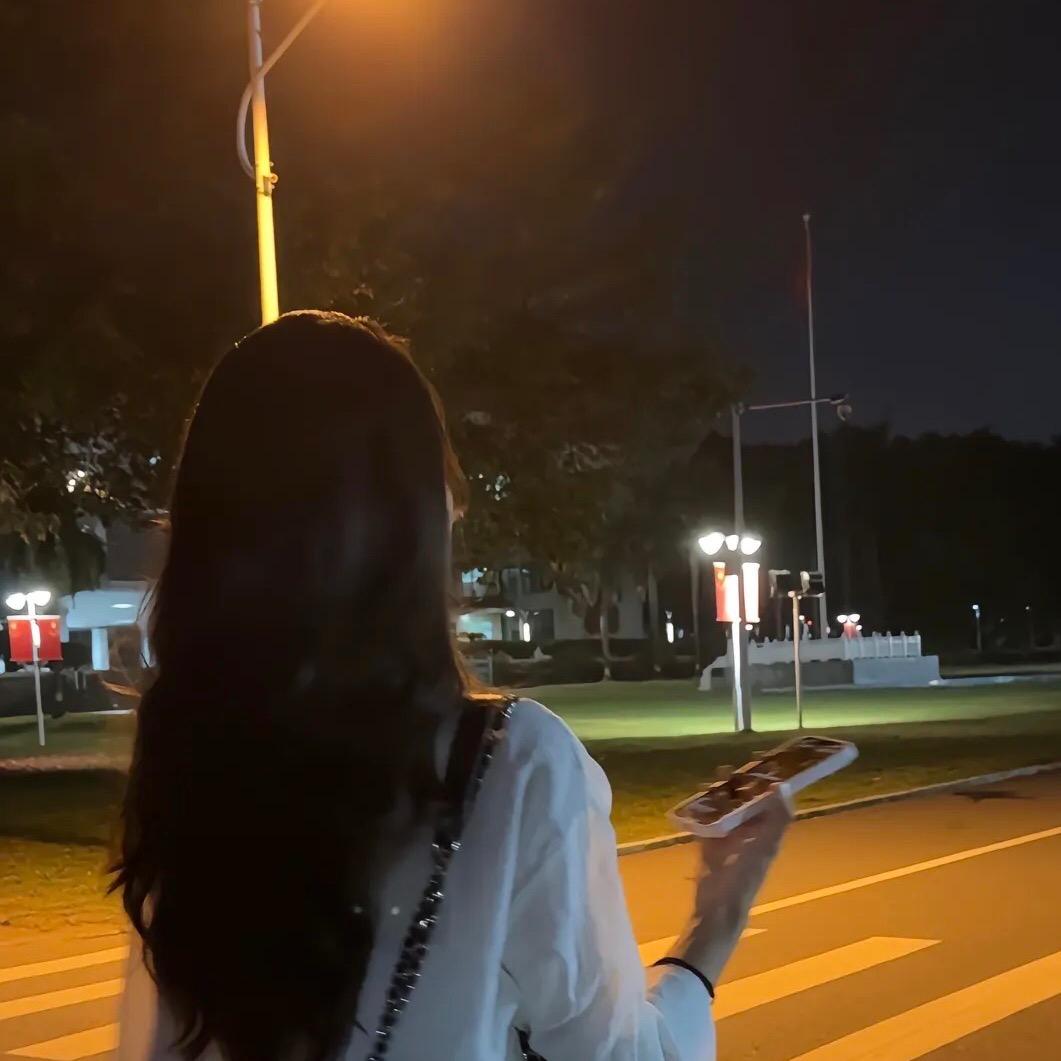 快鱼潮玩精品店