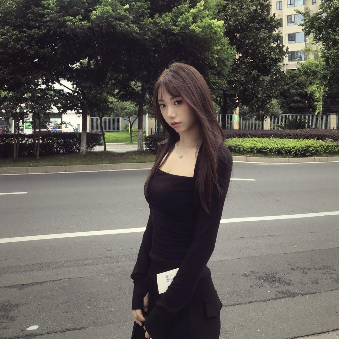77服装店